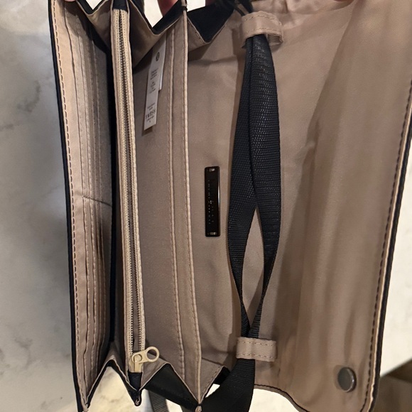 Lululemon Black Crossbody clutch Bag - Picture 5 of 6